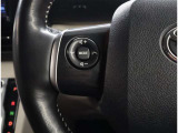 ハンドルから手を放さずに操作出来ますので、安全運転にもつながりますね