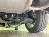お車を安心してお乗りいただく為には、足回りの定期点検が欠かせません。サービスサポート(有償保証)では無料点検もご提供しており、安心のカーライフをお過ごしいただけるサポート体制が整っています。