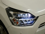 LEDヘッドライトです。デザイン性がよくとても明るいので、夜間の走行や悪天候でも安心です。しかも長寿命!