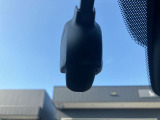 万が一の時に録画をして、映像として残しておける、2カメラドライブレコーダーを装備しています。
