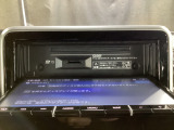ディスプレイオープンで中に音楽CD、DVDビデオも挿入が可能です。