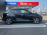 コンパクトなボディでどの年代の方にも乗りやすいお車になっております☆