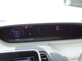 【メーターパネル】素早く車の情報が読み取れる、視認性に優れたシンプルなデザインのメーターパネルです。