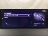 ハンドル操作をアシストすることにより車線からの逸脱回避を支援します。