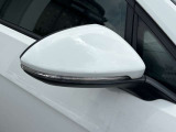 他車にウインカー点灯が見やすくなっており、事故の回避に繋がります。