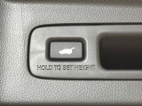 【パワーバックドア】スマートキーや運転席のボタンを押すだけでリアゲートが自動で開閉します!荷物を持っている時や、高い位置にあるバックドアを閉める際に便利な機能です♪