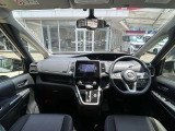 展示車両は全車 クリーニング済。 専門業者さんにて内外装ともにキレイにしてご納車いたします。 また別途、各種コーティングもうけたまわってます。