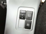 EVドライブモードで、エンジン音や排気ガスを気にすることなく走れます。早朝・深夜や屋内の駐車場などで重宝しますよ♪