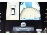 バックギアに入れるとバックカメラの映像がナビに映ります。障害物までの距離もわかりやすいです。