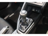 6速MTのお車です♪直感的な操作を楽しむことができます!