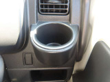 運転席ドリンクホルダー