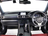 ★使いやすさや安全性を追求したステアリング周り!高級車ゆえにスイッチ類が多いのも特徴ですね!考え尽くされた配置ですぐに使いこなす事が出来ますのでご安心下さい!是非、体感してみて下さい!!
