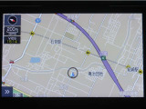 日々の移動をスマートにするナビゲーション。複雑な市街地でも迷いにくく、通勤・買い物にも便利です。毎日使うからこそ、嬉しい装備です。