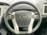 インテリアに合わせたデザインのステアリングは、運転される方のことも考え、運転しやすい形状、大きさです。是非一度、実際に触ってお確かめください。