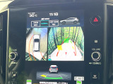 【マルチテレインモニター】車のフロントやサイドのカメラ画像を同時にモニター表示することで、悪路や狭い道を走行時でも周囲の状況確認ができ安心!本格SUVにうれしい装備です♪