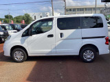 カープレシャスではご納車後もお客様に安心しておクルマにお乗り頂くため、【2か月又は2,000km】の保証をお付けしております!当社は保証金額をお支払い総額に含ませていただいております!