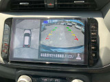 「上から丸見え」のアラウンドビューモニター搭載で運転の不安も一発解消♪