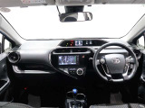 高いホールド性で運転姿勢が安定します。長距離ドライブでも疲れにくいのが魅力です。快適なドライビングライフをお送りください♪