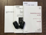 取扱書&整備手帳揃っております☆遠くからドアの開錠施錠が出来る便利なキーレスを装備しています。