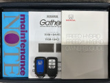 スマートキーは鍵をバッグに入れたままでもドアロックの開閉やエンジンのON・OFFができます。夜間や雨の日も鍵を探さなくて良いので便利です。