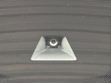 【エマージェンシーブレーキ】走行中に前方の車両等を認識し、衝突しそうな時は警報とブレーキで衝突回避と被害軽減をアシスト。より安全にドライブをお楽しみいただけます。