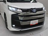 プリクラッシュセーフティに夜間歩行者と自転車運転者、昼間自動二輪車の検知機能を追加するなど機能を強化した、「Toyota Safety Sense」を装備しています。
