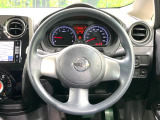 インテリアに合わせたデザインのステアリングは、運転される方のことも考え、運転しやすい形状、大きさです。是非一度、実際に触ってお確かめください。