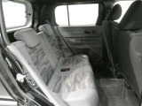 気になる汚れは「まるまるクリン」で解消! 当社の中古車はシートを外して隅々までキレイにクリーニングしてあります。