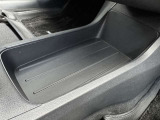 センターコンソールロアボックス☆荷物も置けます☆