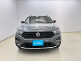 VWは小さな車も、大きな車も、平等です。クラスによって品質や安全性に差を付けない。ボディ剛性と精度、重厚なドアの音はどの車種も共通です。是非一度体感してみて下さい。