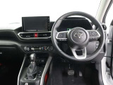 運転席から見たハンドルダッシュまわりになります。