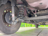 お車を安心してお乗りいただく為には、足回りの定期点検が欠かせません。サービスサポート(有償保証)では無料点検もご提供しており、安心のカーライフをお過ごしいただけるサポート体制が整っています。