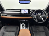 アウトランダー PHEV 2.4 P 4WD 本革シート