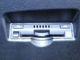 【ETC車載器】高速道路をノンストップ♪ETC車載機装着済です!もう、ドライブには、欠かせないパートナーですね!弊社整備時に、セットアップ(ユーザー登録)いたしますので、納車日から、すぐに使えますヨ!