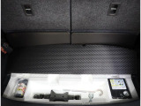 もちろんパンク修理剤&車載工具完備☆万が一のトラブルに備えて使い方もご説明いたします♪