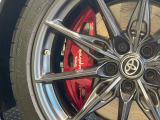 【ブレンボ製キャリパー】ハイパワー車両には強力なブレーキが必須!世界のスーパーカーにも採用されるイタリアの高級メーカー「ブレンボ」を装着!色鮮やかなキャリパーがスポーティな印象を引き立てます♪