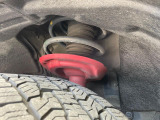 お車を安心してお乗りいただく為には、足回りの定期点検が欠かせません。サービスサポート(有償保証)では無料点検もご提供しており、安心のカーライフをお過ごしいただけるサポート体制が整っています。