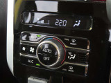 オートエアコンで車内はいつでも快適です♪