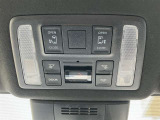 事故や急病時などの緊急事態が発生したときにSOSボタンで外部に救助を手配することができます。(※T-Connectご契約時のみ)