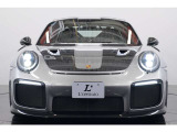 GT2RS専用のエアロパーツを装着。細部までこだわり抜かれたエアロとなり、速さを追求したエアロ形状となります。