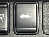 【パワーバックドア】スマートキーや運転席のボタンを押すだけでリアゲートが自動で開閉します!荷物を持っている時や、高い位置にあるバックドアを閉める際に便利な機能です♪