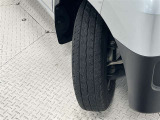 タイヤサイズは145/80R12!残り溝は5ミリ程度です!