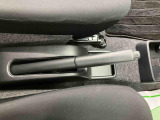 3.「認定中古車カルテ」は、走行距離や修復歴に加えてキズ・凹みの有無・状態や消耗品の交換、過去の整備状況がわかります。