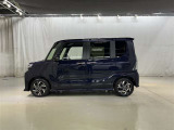 両側パワースライドドア付きだから、狭い駐車スペースなどでの 乗り降りラクラク!小さなお子さまのいるご家庭には嬉しい装備。