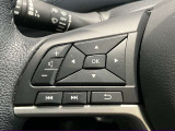 ステアリングスイッチ搭載!ハンドルひとつで手を離さなくても運転中視線をそらさなくても操作が出来て便利です♪