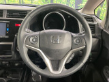 【ステアリングスイッチ】運転中、前方から目線をそらすことなく、オーディオ等の操作が可能な便利機能!安心&快適なドライブを演出してくれます♪