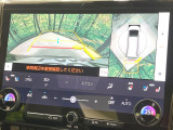 【パノラミックビューモニター】専用のカメラにより、上から見下ろしたような視点で360度クルマの周囲を確認することができます☆死角部分も確認しやすく、狭い場所での切り返しや駐車もスムーズに行えます。
