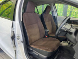 ドライバーによって運転しやすいポジションは異なり、あの車はどうなのか不安なこともありますよね。気になるお車は店頭で乗り込んでご確認いただけます♪