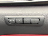 【メモリー機能付きパワーシート】ドライバーごとに設定したシート位置を記憶して、ボタン一つで切り替えできる便利な機能!運転する方が複数名いらっしゃるご家庭におすすめです♪