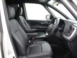 運転席廻りです。